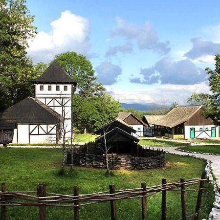 Farm Stay Čardaklije Kulen Vakuf Dış mekan fotoğraf