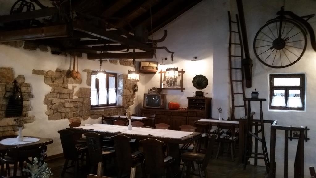 Farm Stay Čardaklije Kulen Vakuf Dış mekan fotoğraf