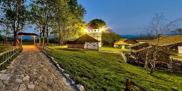 Farm Stay Čardaklije Kulen Vakuf Dış mekan fotoğraf