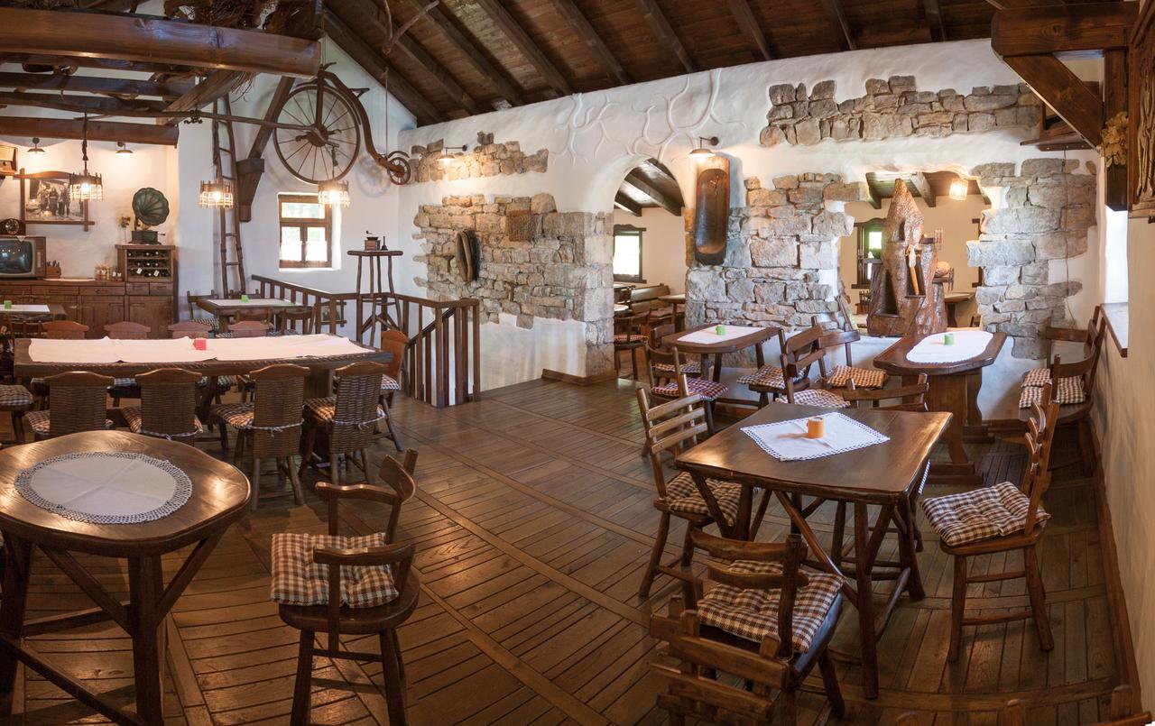 Farm Stay Čardaklije Kulen Vakuf Dış mekan fotoğraf